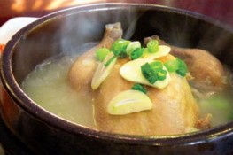 Gà tần sâm - món ngon bổ dưỡng của người Hàn Quốc